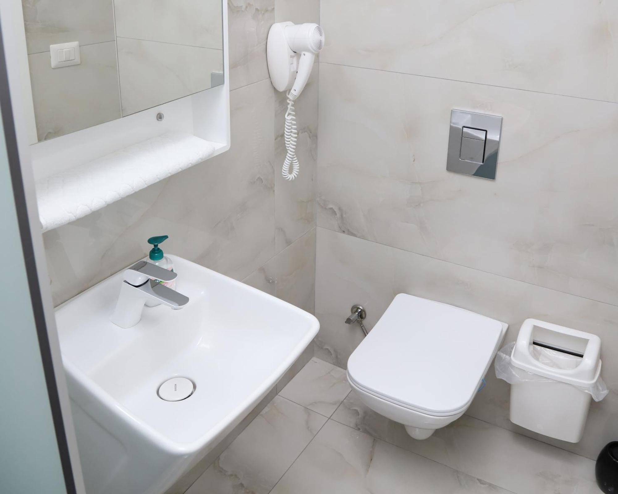 Sky Hotel Prizren Zewnętrze zdjęcie