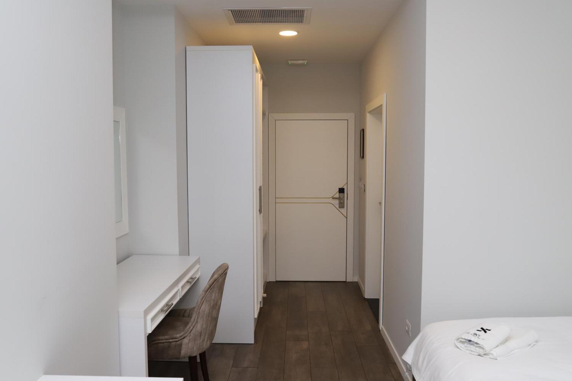 Sky Hotel Prizren Zewnętrze zdjęcie